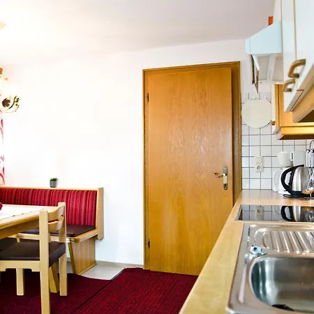 Kleinhans Apartment