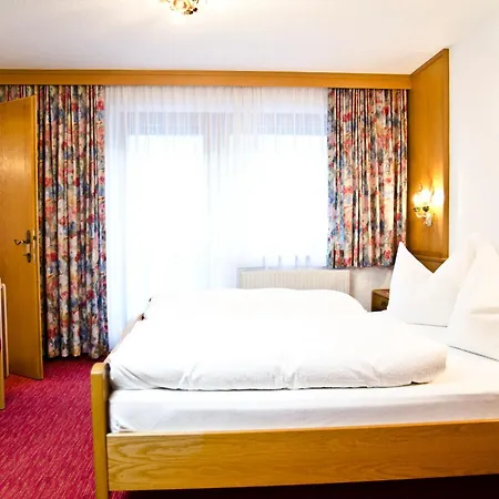 Kleinhans Apartment *